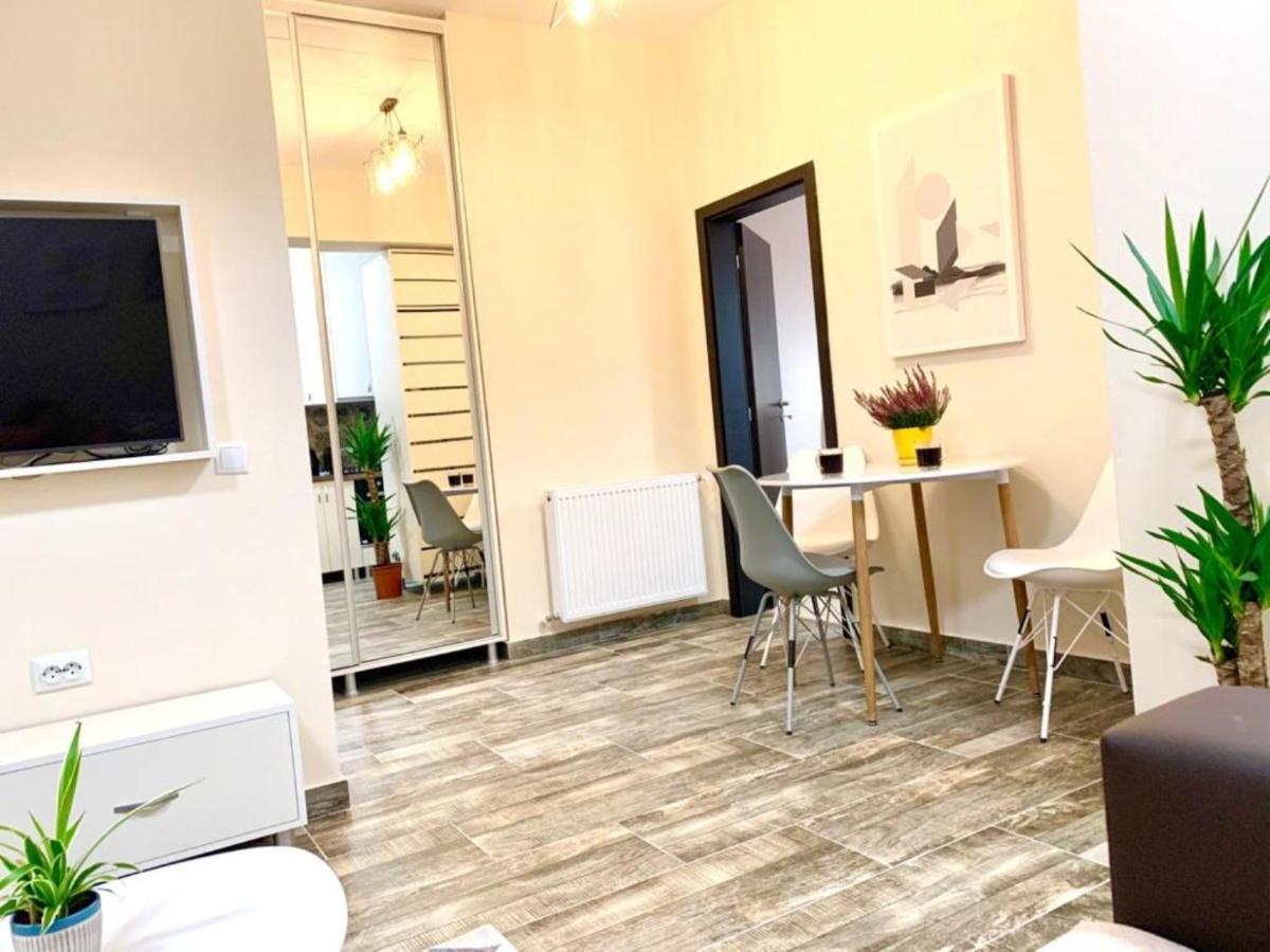 Designed Like Home Apartment Near Palas Mall ياش المظهر الخارجي الصورة